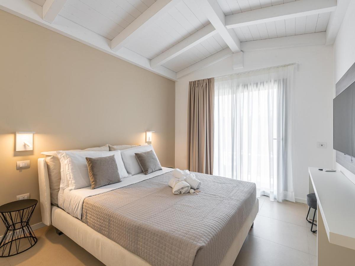 Hotel Palazzo Michelangelo Villasimius Exteriér fotografie